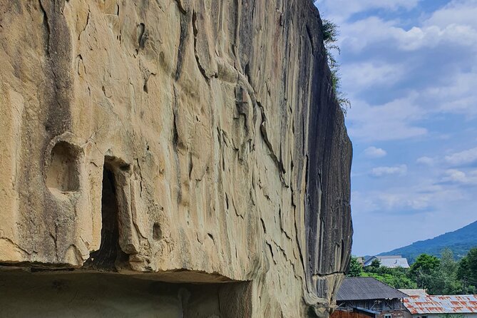 Bulgaria Day Trip - Private Tour from Bucharest - Veliko Tarnavo & Arbanasi - Solo-friendly and private-group friendly