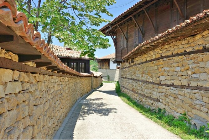 Bulgaria -Private Tour- Basarbovo, Arbanasi, Veliko Tarnovo - Arbanasi and Konstantsalieva House: National Revival architecture with defensive walls