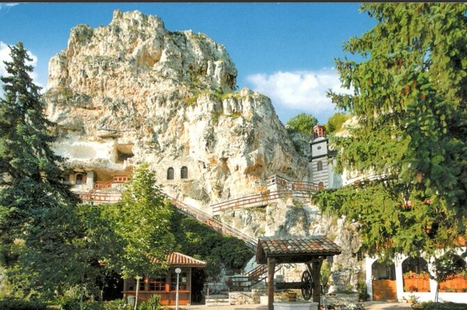 Bulgaria -Private Tour- Basarbovo, Arbanasi, Veliko Tarnovo - Veliko Tarnovo: the city of the tsars, three hills, one attitude