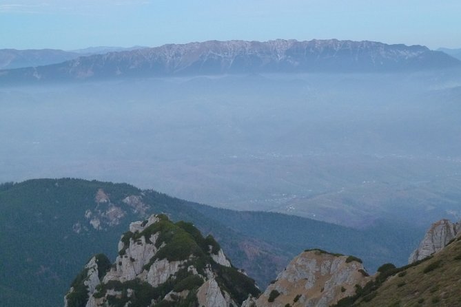 Carpathians in Romania: Piatra Craiului National Park with native Spanish guide. - Cabana Curmatura (1470 m): where the hike turns into a mountain break