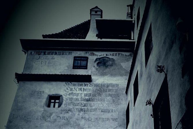 Castles Tours from Brasov - Stop 3 at Bran Castle: Legends, Royal Garden Time, and Real Steps
