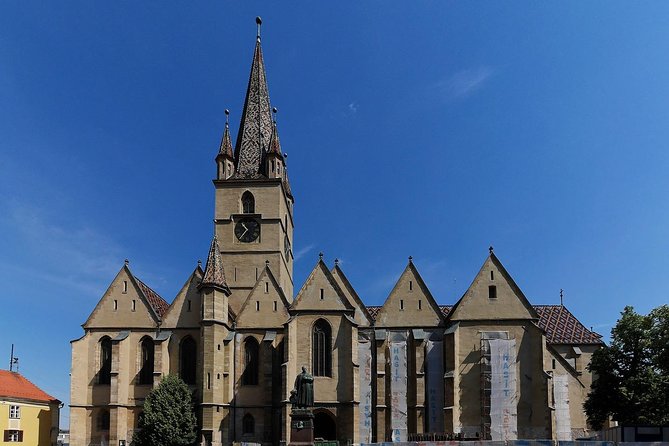 City Tour Sibiu in English - Guide impact: how strong storytelling makes or breaks the tour