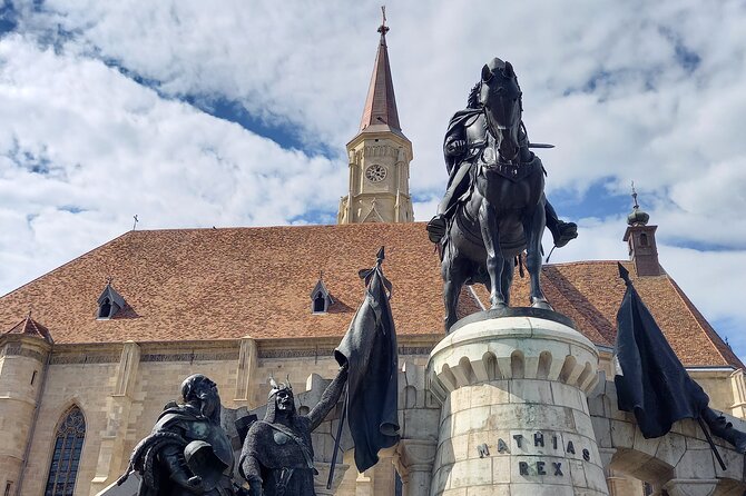 Cluj-Napoca: 2.5-Hour Guided Walking Tour - Stop 2: Catedrala Sfantul Mihail and Union Square context