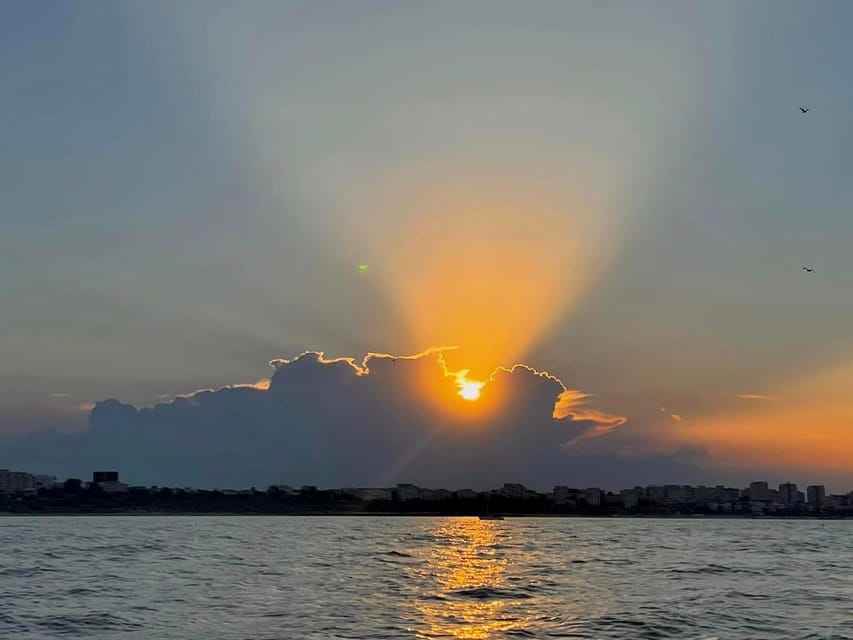 Constanta: Sailing Prince - Sunset dinners, team-building, parties, and pro photo add-ons