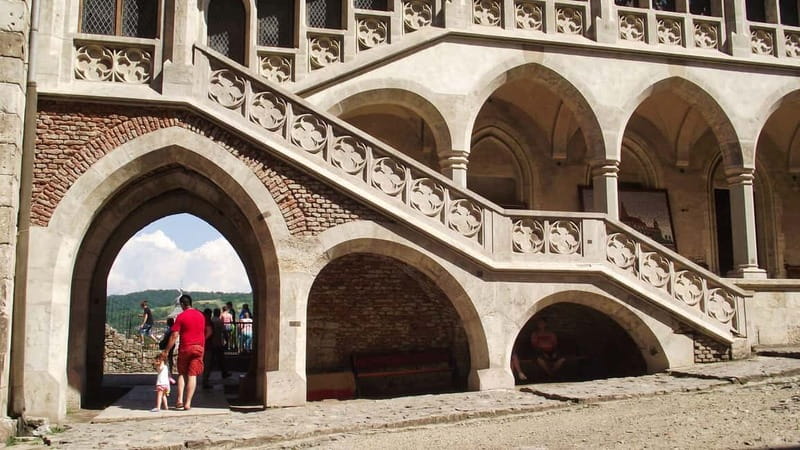 Corvin Castle and Sibiu Fortified City day tour from Cluj - The lunch break in Sibiu and the culinary angle
