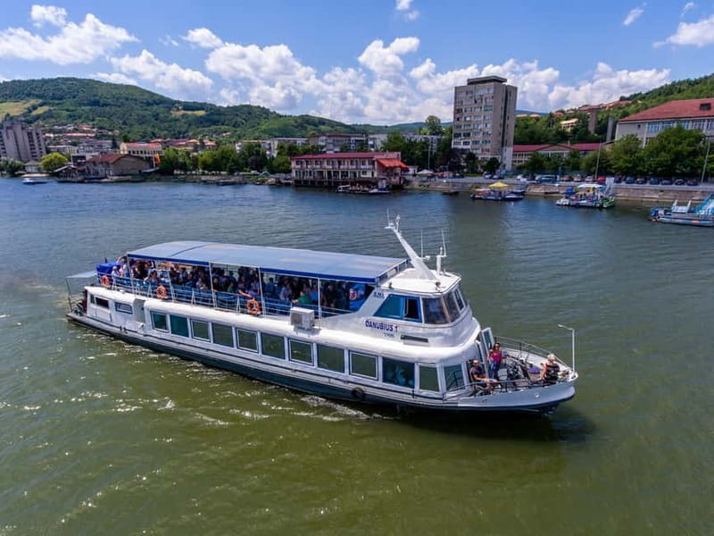 Danube Boilers - 3 hours Cruise with Large Ship - Entering the Danube Boilers area the easy way