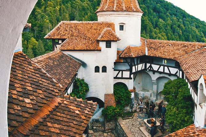 Day Tour to Brasov and Bran - Lunch time freedom: how to use your free hours well