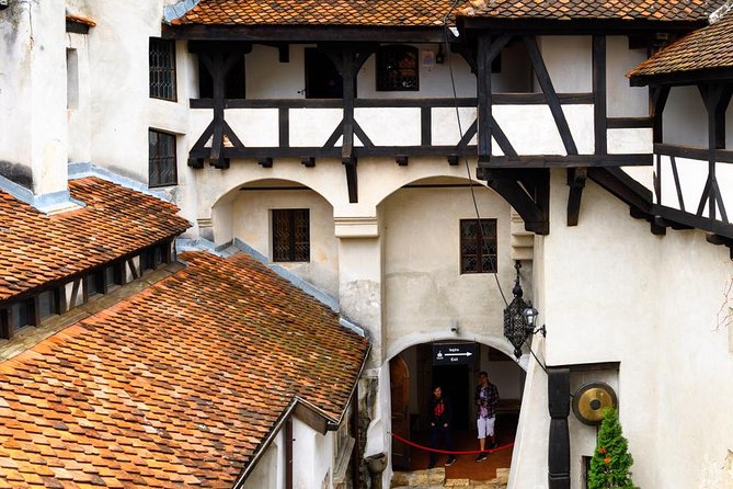 Day trip to Dracula's Castle, Peles Castle and Medieval Brasov - Bucharest to Transylvania in One Shot: Is It Worth the Long Day?