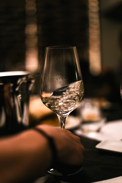 Discover Romania’s Wine Heritage in Brasov’s Historic Center - The five wine flight across Romanian regions