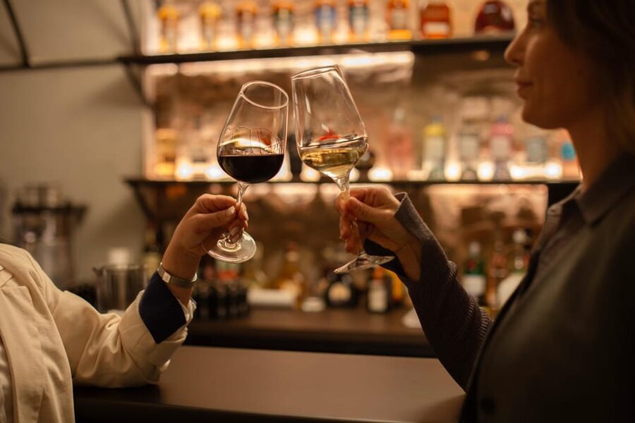 Discover Romania’s Wine Heritage in Brasov’s Historic Center - What two hours feels like in practice