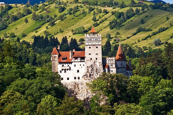 Dracula beyond the legend: 8-day private tour in Transilvania - Târgoviște and Curtea de Argeș: Following Vlad Tepes Through Wallachia
