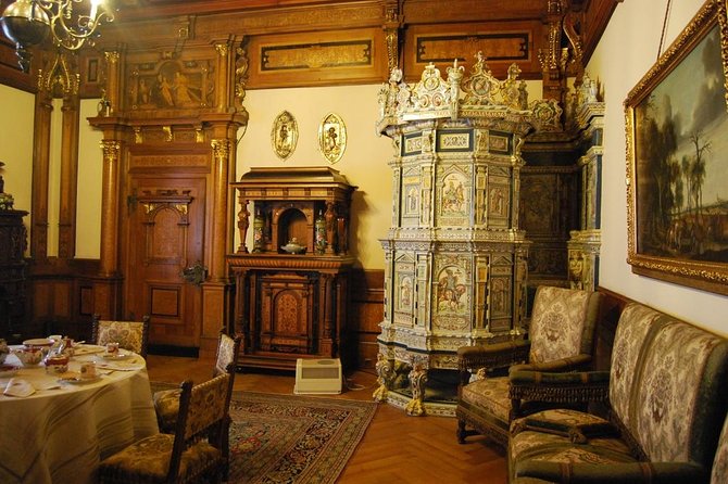 Dracula Castle, Peles Castle and Rasnov Fortress from Brasov - Bran Castle, Dracula’s Castle: icon photos plus real pacing