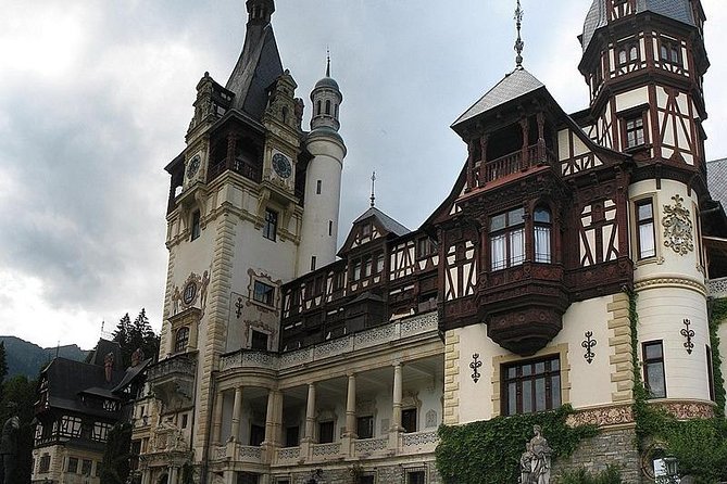 Dracula Castle, Peles Castle & Brasov-Private Tour from Bucharest - Monday planning warning for Peleș Castle