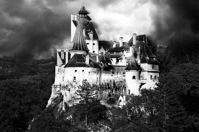 Dracula's Castle, Peles Castle and Brasov Day Trip from Bucharest - Bran Castle and Dracula’s legend, why crowds can change your day