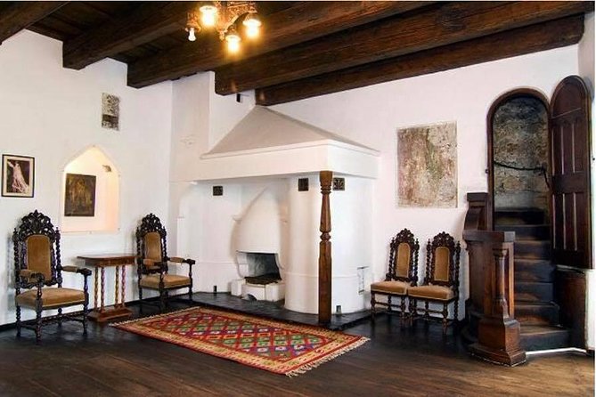 Dracula's Castle, Peles Castle and Brasov - Private Day Trip from Bucharest - Brasov historical center: your decompression after castles