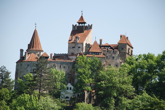 Dracula's Castle & Peles Palace Tour from Bucharest Including Brasov Old Town - Brasov Historical Center: the charming finish that feels lived-in