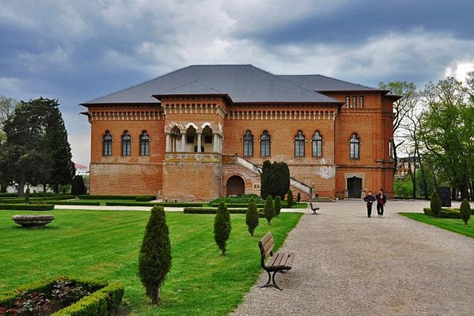 Dracula's Tomb and Mogosoaia Palace, Private Tour from Bucharest - Mogosoaia Palace in Brancovenesc Style, Venetian Meets Ottoman Influence