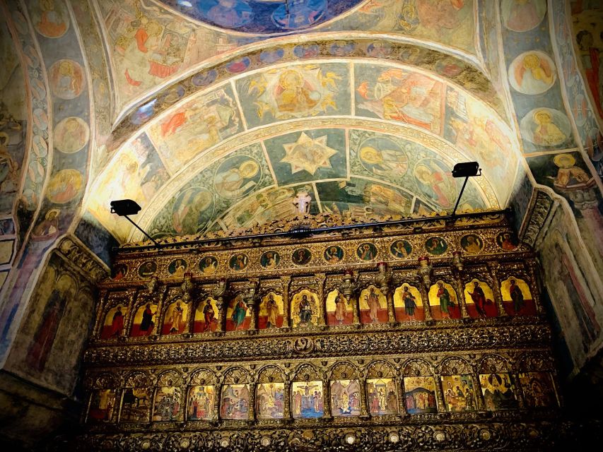 Eastern Orthodox Church Art in Bucharest - Lipscani Street to Saint George Km0: frescoes and why the location matters