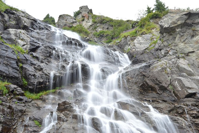 Exclusive Tour on Transfagarasan, Balea Lake, Balea and Capra Waterfalls - Cascada Bâlea: A Short Waterfall Stop That Still Feels Satisfying