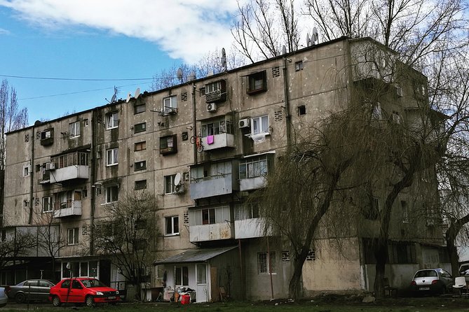Exploring a Former Communist Prison - Ferentari and the Bronx of Bucharest reality check