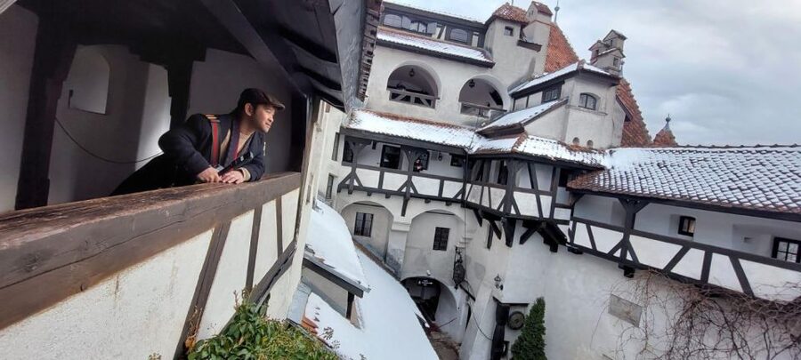 From Brasov 3 castles : Peles , Bran , Cantacuzino - Bran Castle: Dracula mythology, photo time, and souvenir browsing without the stress