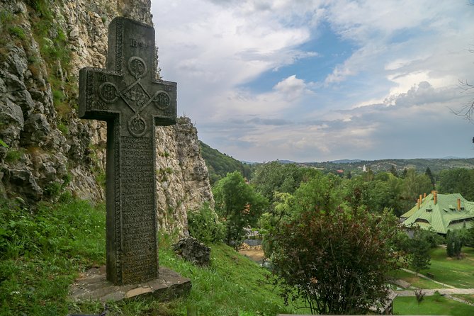 From Brasov: Small-group tour Bran, Rasnov, and Peles Castles - Stop 2, Bran Castle, Dracula lore, and how the visit can feel