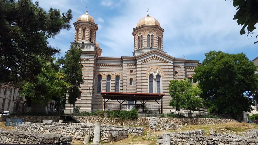 From Bucharest: A Day by the Black Sea Shared Group Tour - Mamaia Beach Resort: golden sand, a royal past, and time to actually swim