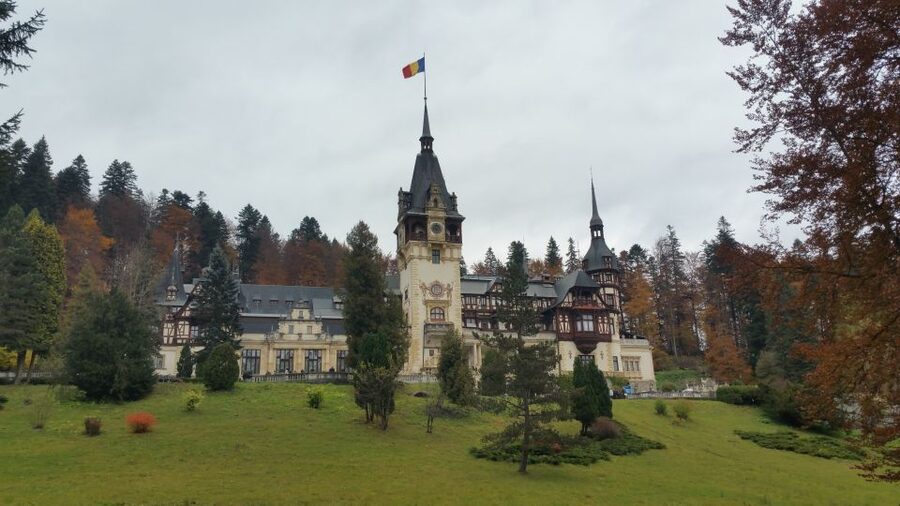 From Bucharest: Dracula Castle Day Trip - Bran Castle and the Dracula Association, Without the Chaos