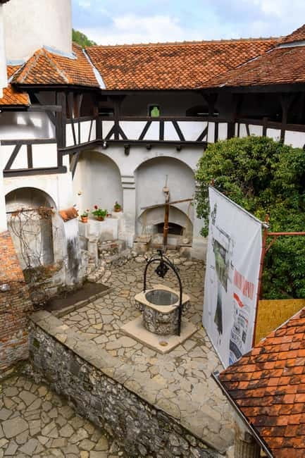 From Bucharest: Dracula's castle, Peles Castle and Brasov - Who this tour is best for