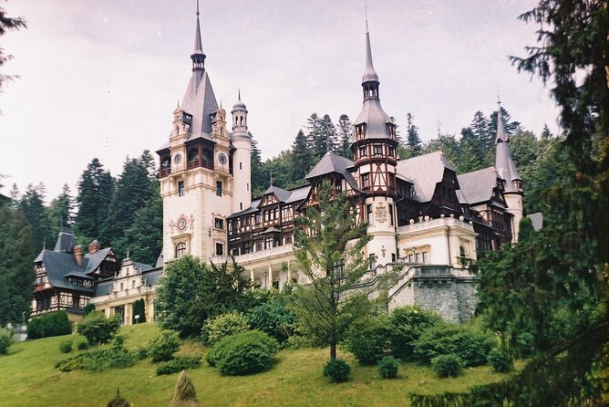 From Bucharest: Dracula's Castle, Peles Castle and Brasov Old Town Full Day Tour - Peles Castle in Sinaia: royal rooms and a museum built for looking closely