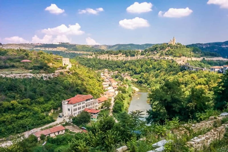 From Bucharest: Experience Bulgaria Small-Group Trip - Veliko Tarnovo: City of Tsars, Yantra River views, and Tsarevets ruins