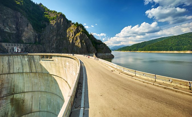 From Bucharest: Top Gear Road - Transfăgărășan Highway Day Trip - Why the Transfăgărășan Highway feels like a real mountain road trip