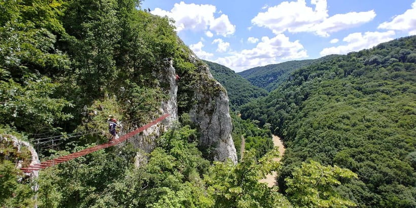 From Cluj: Gorges of Crisul Repede River - Getting to the trail: pickup points and the small-group advantage