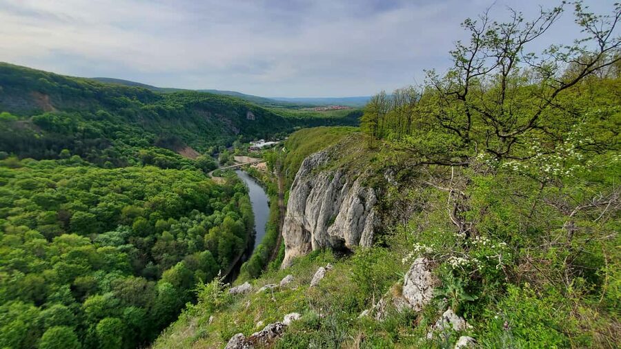 From Cluj: Gorges of Crisul Repede River - The day at a glance, about 6.5 hours with real walking
