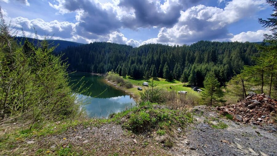 From Cluj: Mountain Bike around Lake Dragan - A mountain bike day that balances work, views, and real options