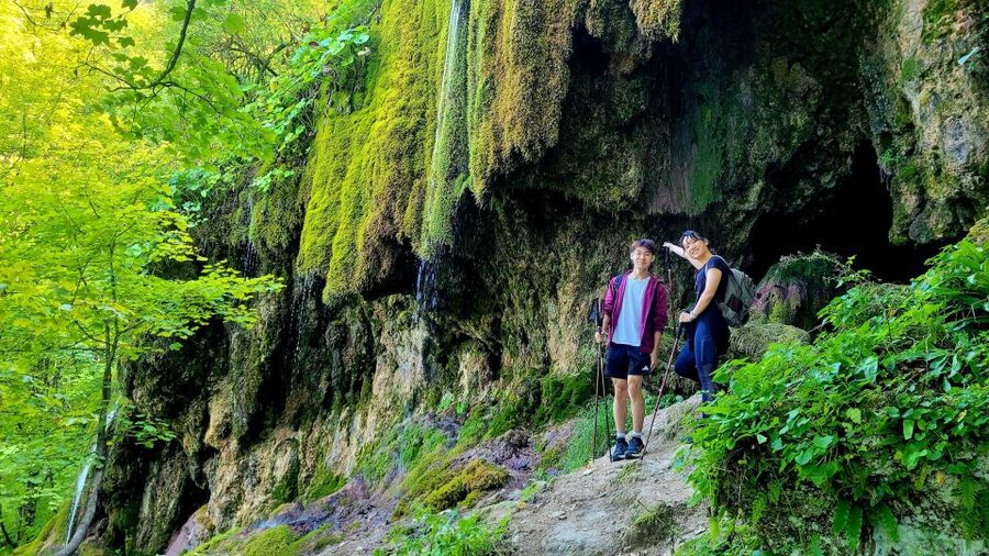 From Cluj-Napoca: Apuseni Mountains Hiking Guided Day Tour - Getting from Cluj-Napoca to Posaga de Sus (and why the timing helps)