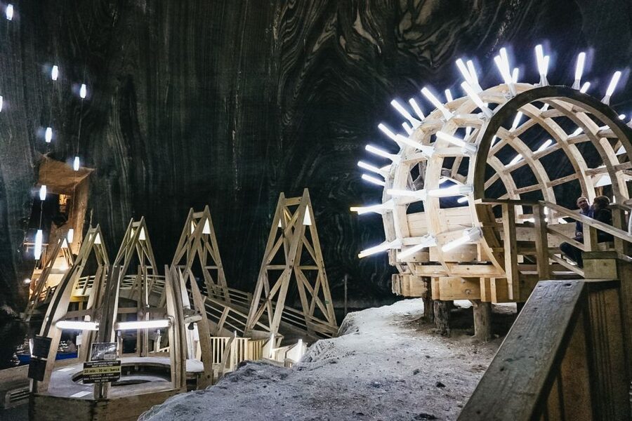 From Cluj: Turda Salt Mine, Gorge, and Remetea Full-Day Trip - Meet at the Matthias Corvinus statue, then head for Turda