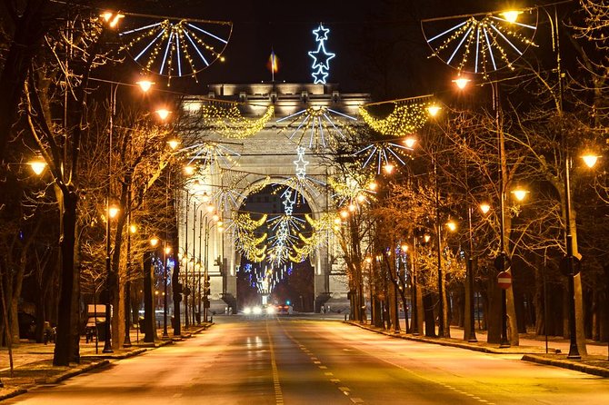 Full-Day Bucharest City Tour - Triumph Arch and Constitution Square: fast, useful pauses