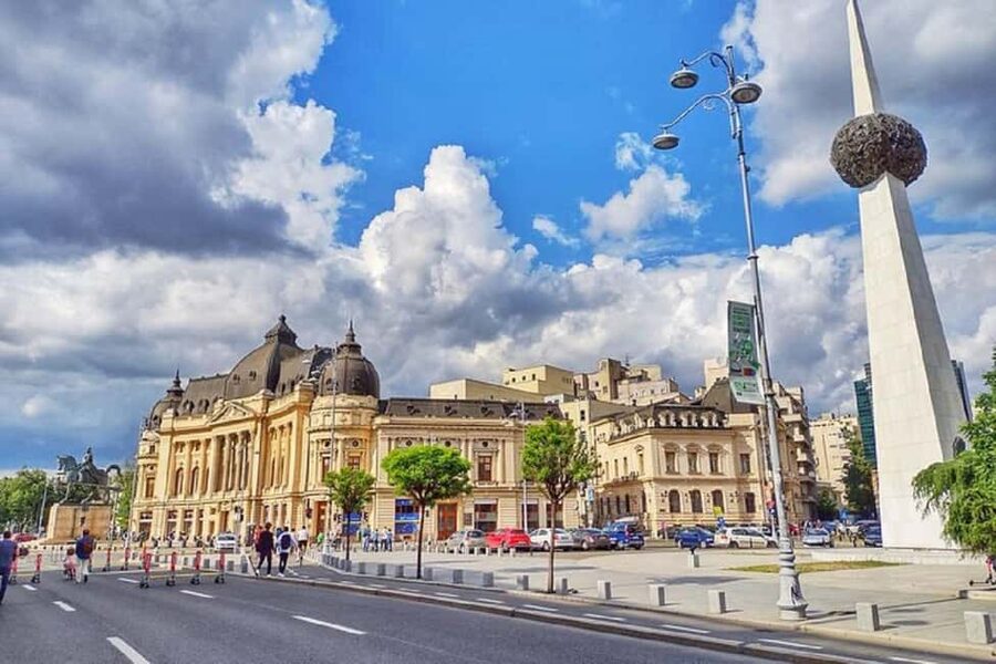 Guided Bus Tour: Parliament, Ceausescu Mansion, Village Park - FAQ