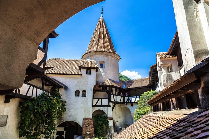 Guided Tour to Dracula Castle, Peles Castle and Brasov - Stop 1, Peles Castle in Sinaia: Royal Romania Up Close