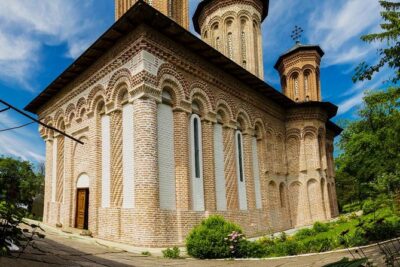 Half-Day Private Sightseeing Tour of Bucharest and its Surroundings Package