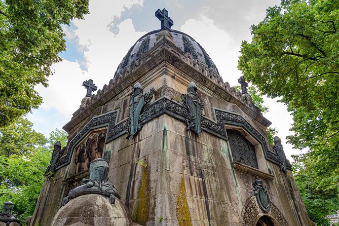 Hidden charms of Mahallopolis - Who should book Hidden Charms of Mahallopolis