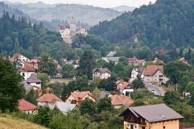 Libearty Bear Sanctuary and Dracula's Castle - Day Tour from Bucharest - Bran Castle: Dracula Legend Meets a Real Medieval Fortress