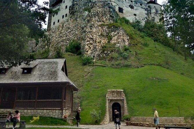 Libearty Bear Sanctuary and Dracula's Castle - Day Tour from Bucharest - Money and Meals: Where Your Budget Really Goes