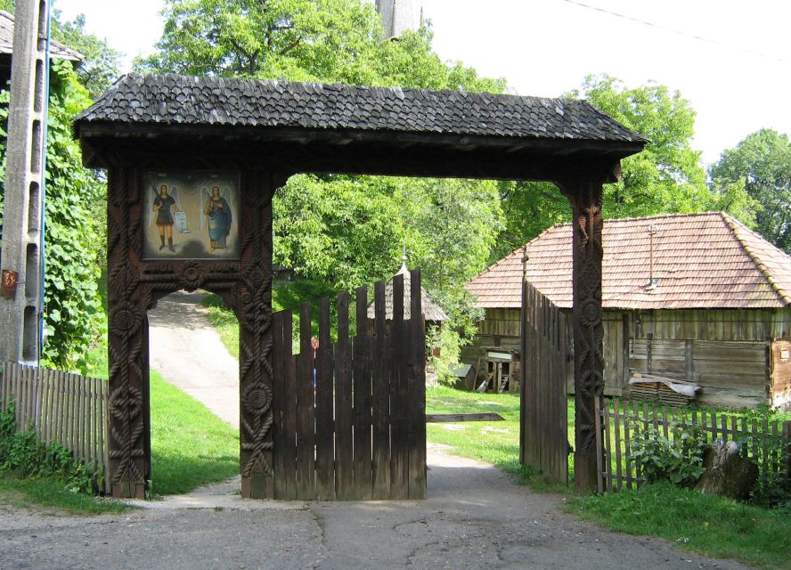 Maramures: 2 Days in Rural Romania - Traditional lunch in the countryside, then Sapanta’s Merry Cemetery