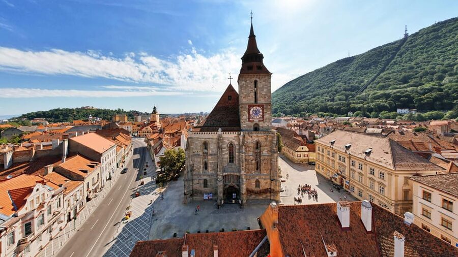 Minivan 8: Peles & Dracula's Castle and Brasov Full-Day Trip - Stop 2: Bran Castle, Dracula’s Castle, myth meets the story of Vlad