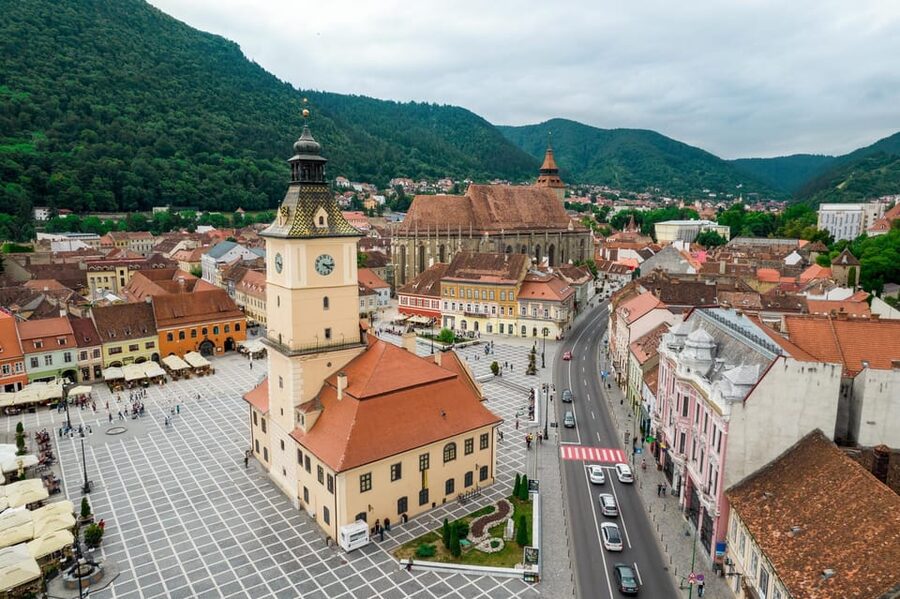 Minivan 8: Peles & Dracula's Castle and Brasov Full-Day Trip - Food, comfort, and what to pack so the day stays pleasant