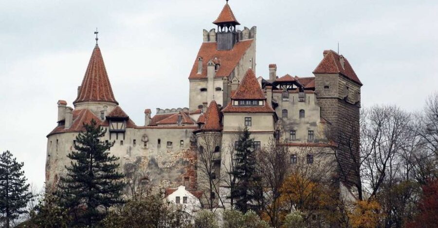 Premium Tour Bran & Peles Castle from Bucharest - Key points to know before you go