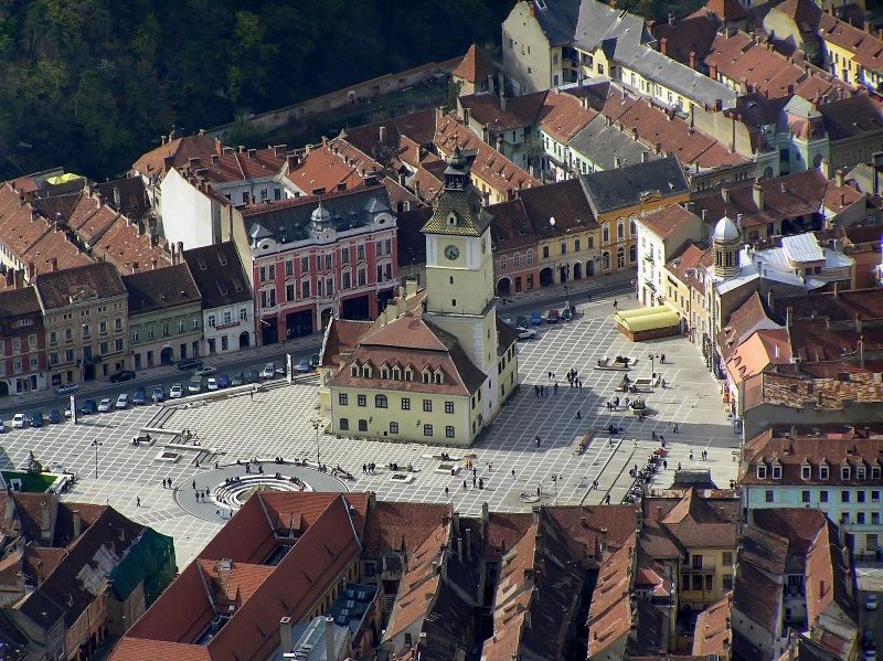 Premium Transylvania and Dracula's Castle 2-Day Tour - Peles Castle at full detail: royal residence, 160 rooms, and important tombs
