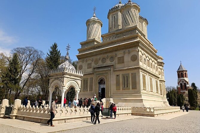 Princely Court of Târgoviște and Curtea de Argeș Monastery - Getting the most out of the guide in a 10-hour day
